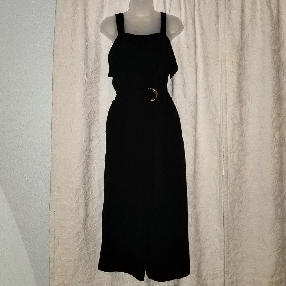 Apt. 9 Flounce Front Black romper suit capris nwt